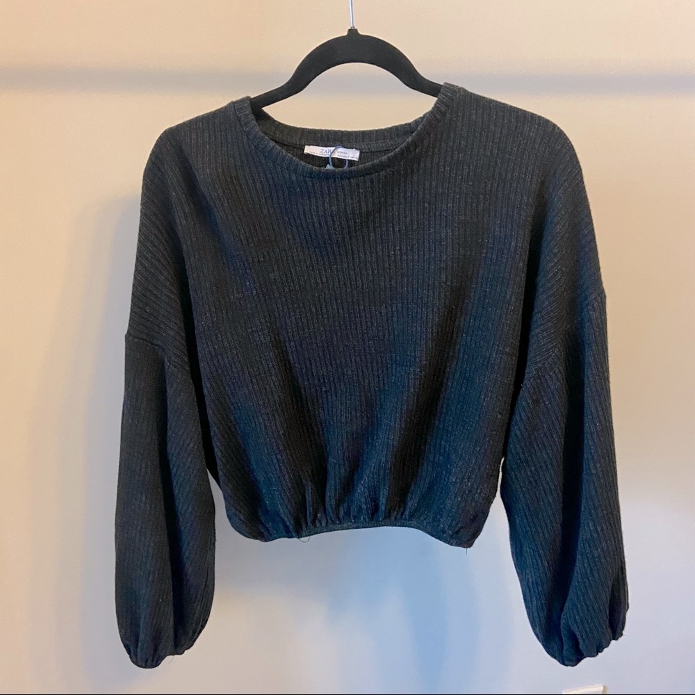 Puff sleeve Crewneck top (s)